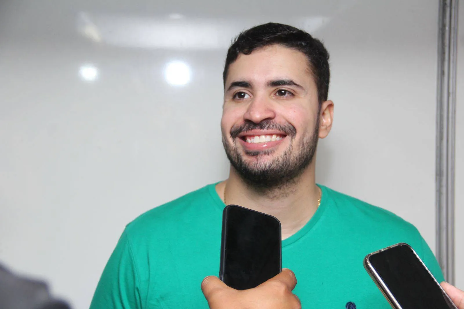 Projeto de deputado propõe inclusão de aulas de manobra de Heimlich no currículo escolar na Bahia