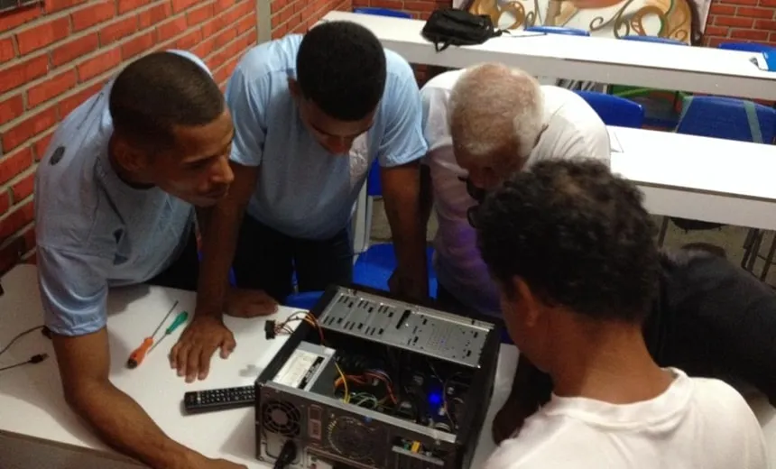 Programa oferece cursos para ex-detentos na Bahia; “oportunidade de recomeçar”