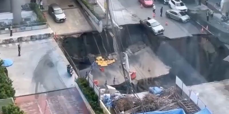 Crateras urbanas podem surgir devido a infiltra&ccedil;&otilde;es de &aacute;gua, falhas em obras subterr&acirc;neas ou desgaste natural do solo ao longo dos anos/Foto: Reprodu&ccedil;&atilde;o