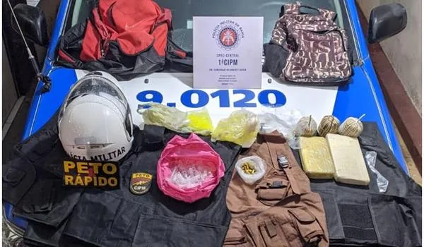 Mulher é presa com granadas, drogas e munições na localidade de Manguinhos, em Pernambués