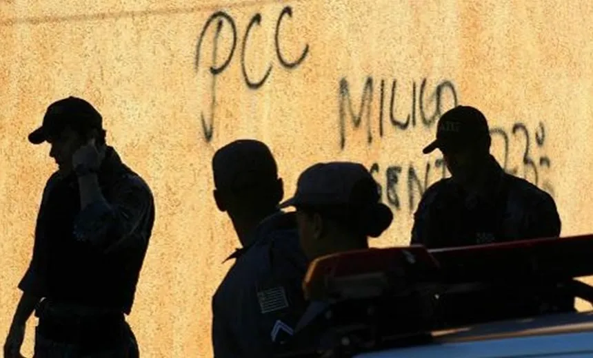 Operação &#8216;Ubirajara&#8217;  busca 54 policiais militares e integrantes do PCC