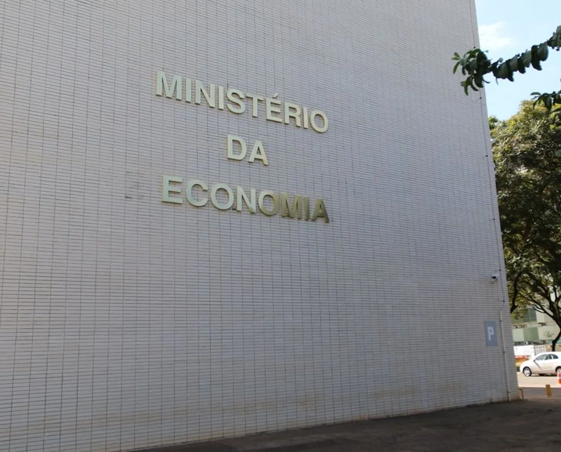 Arcabouço e resolução de impasses desafiam política fiscal em 100 dias