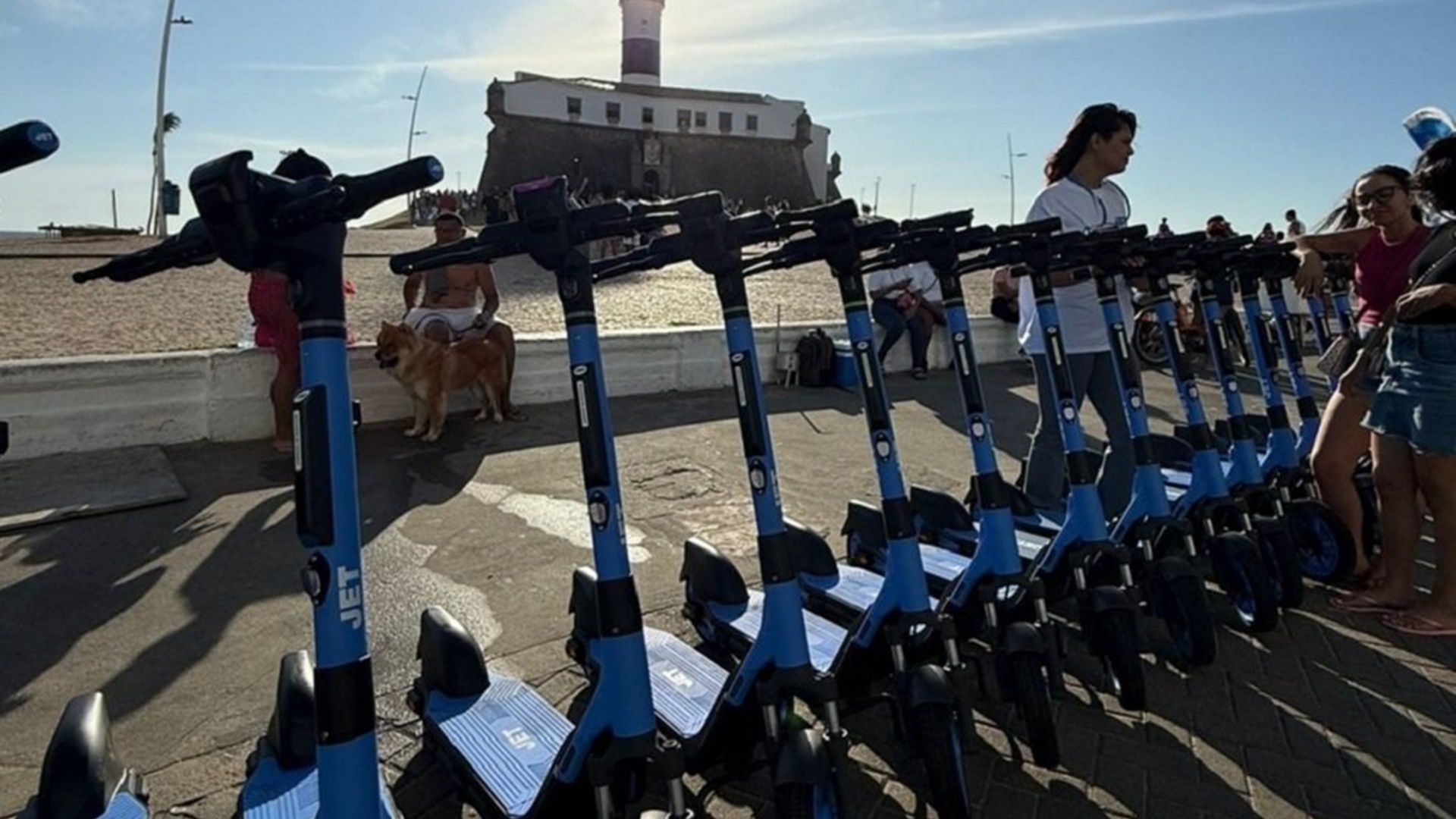 A frota inicial foi de 300 patinetes elétricos. Foto: Reprodução | Ascom/Semob