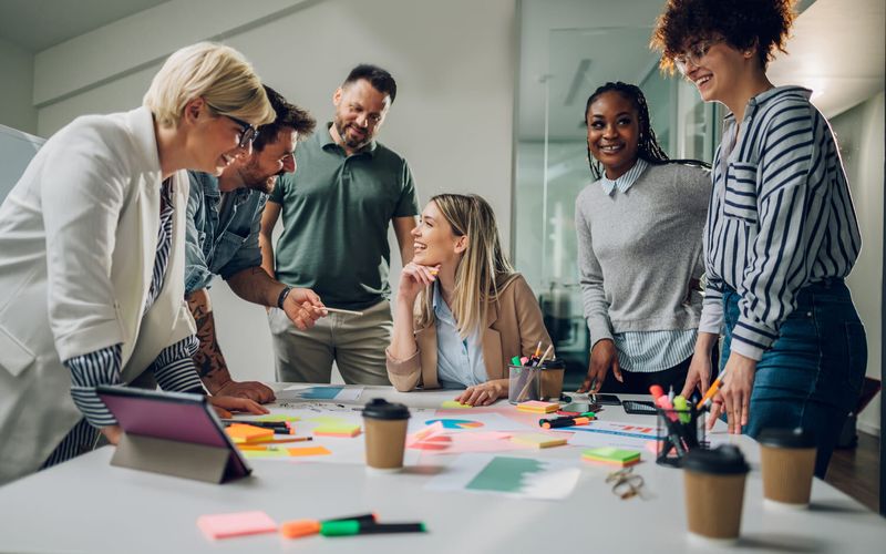 A ampliação do quadro de colaboradores pode representar um impacto positivo na economia local, especialmente no setor de serviços/Foto: Reprodução