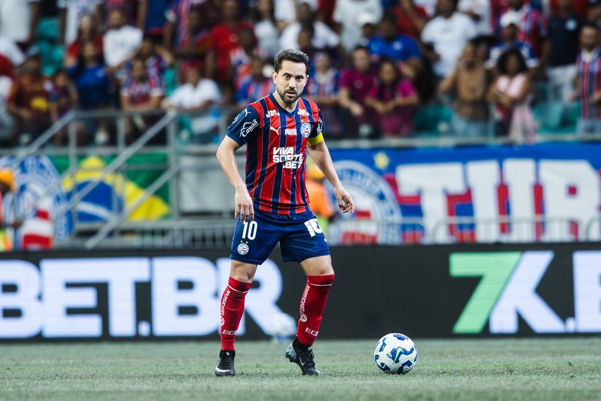 Clubes, atletas e outras personaldiades mandaram mensagens de apoio para Everton Ribeiro após descoberta de câncer na tireoide. Foto: Letícia Martins/EC Bahia