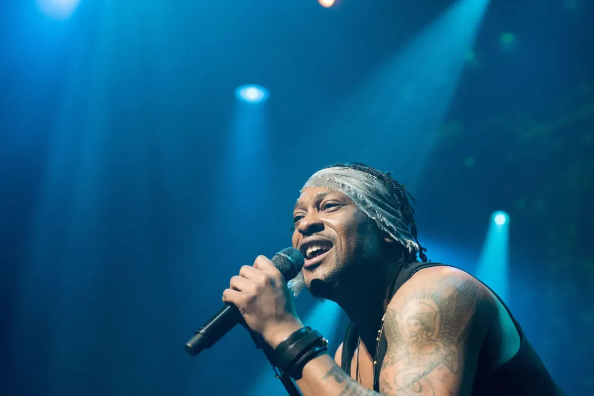 D'angelo, Cantor E Compositor  Earl Gibson Iii Wire Image