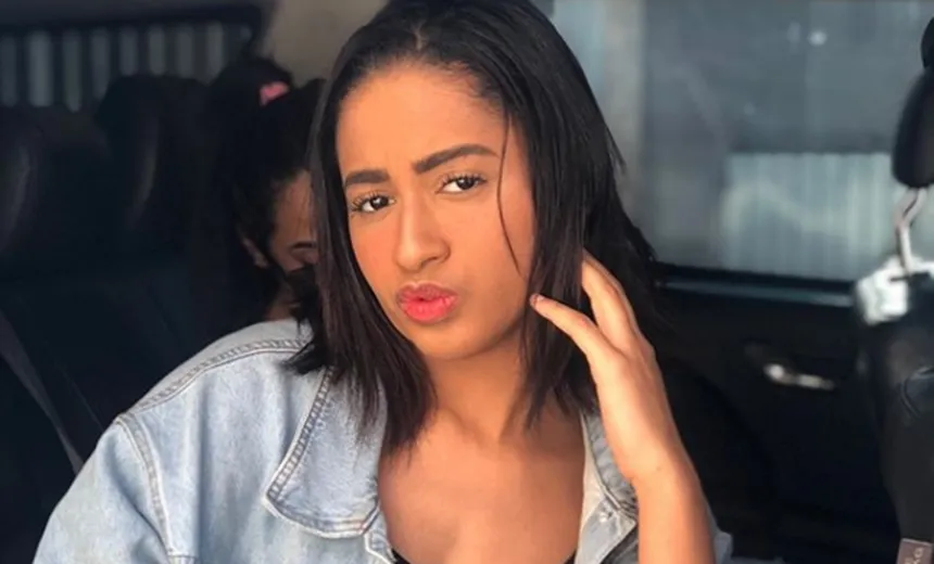Mc Loma conta que descobriu traição ao rackear WhatsApp do namorado; "chorei tanto"