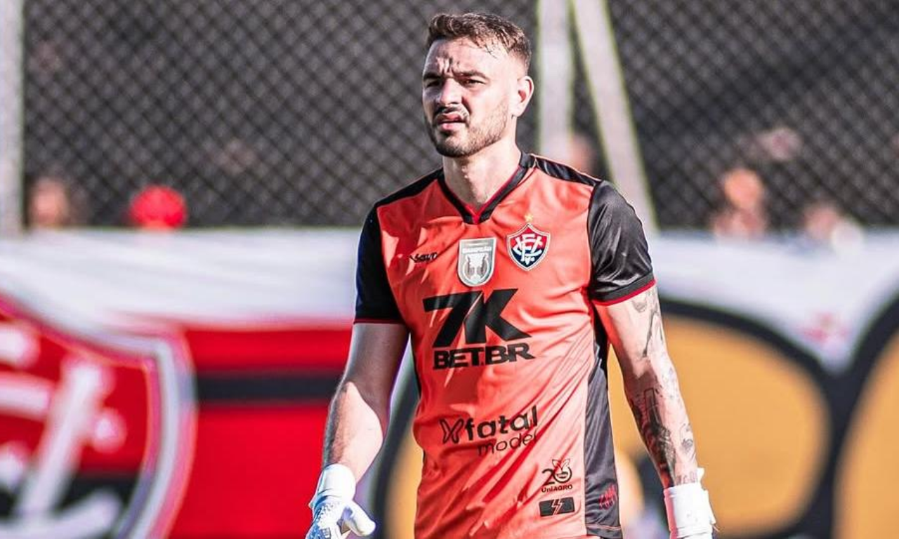 Vitória negocia empréstimo do goleiro Gabriel Vasconcelos ao Ceará. Foto: Divulgação | EC Vitória