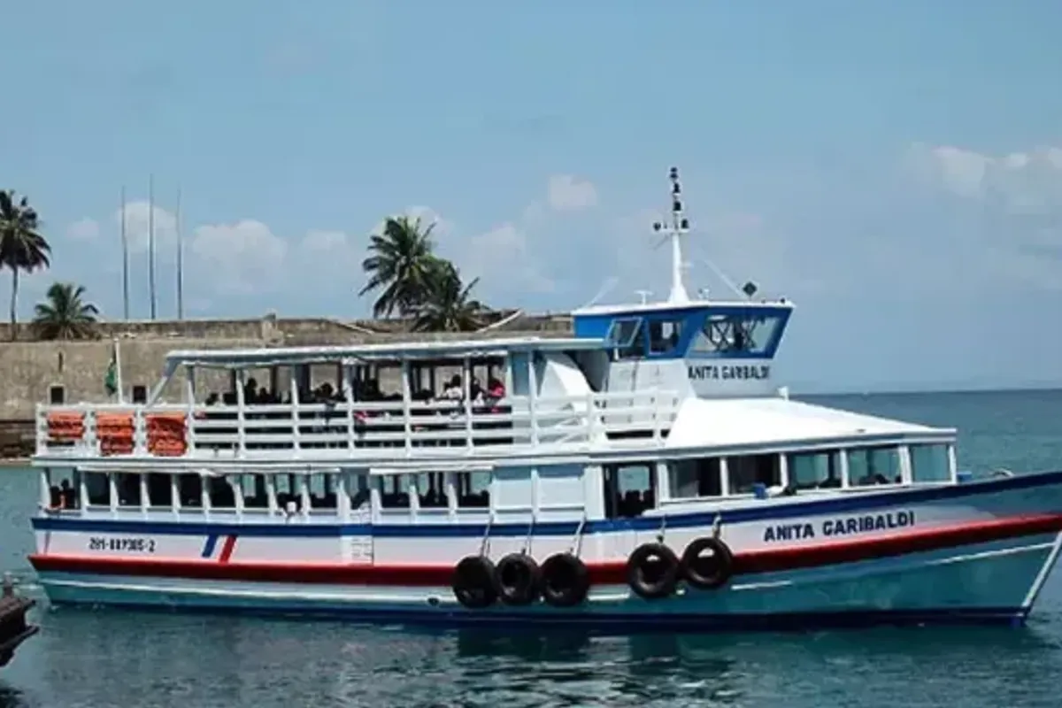 Lancha Travessia| Foto: Divulgação 