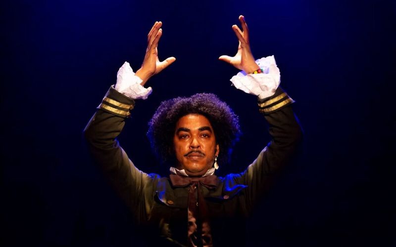 A Revolta dos B&uacute;zios &eacute; revisitada pelo teatro a partir da hist&oacute;ria de um de seus personagens. A pe&ccedil;a fala sobre manter a mem&oacute;ria viva de um movimento marcado pela luta por liberdade e igualdade na Bahi/Foto: Divulga&ccedil;&atilde;o&nbsp;