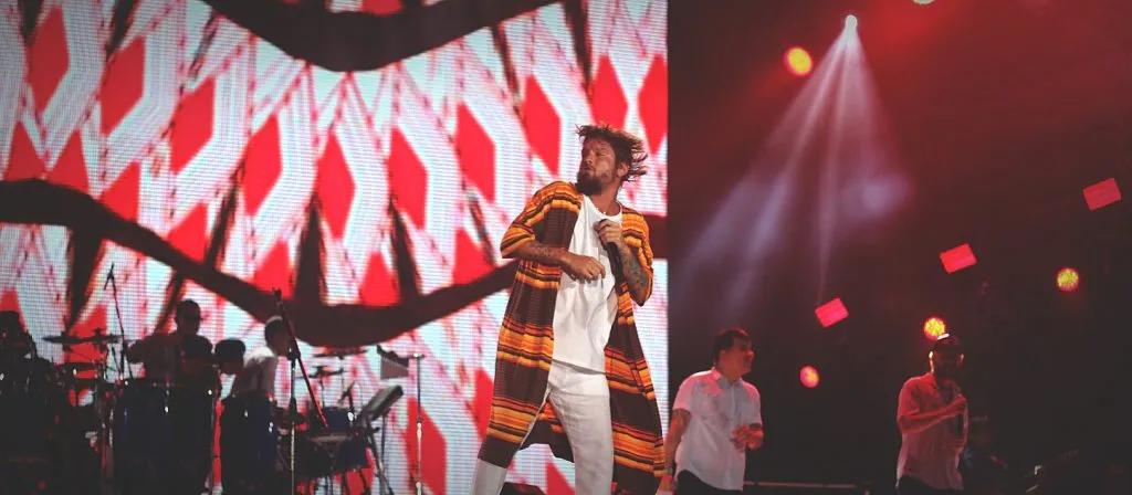 FESTIVAL DE VERÃO 2016:  ‘O que é isso, gente?’, diz Saulo após público pedir música de La Fúria