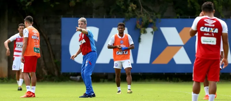 TUDO PRONTO: Sem Mendoza, Bahia encerra preparação para duelo contra o Corinthians