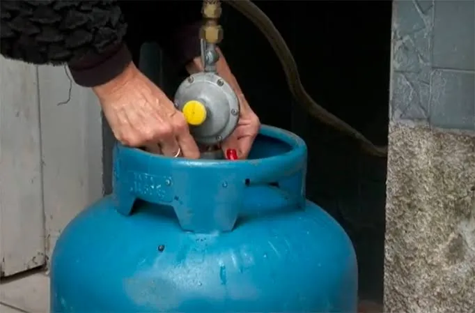 Vai comprar gás de cozinha? Botijão começa a ficar mais barato na Bahia