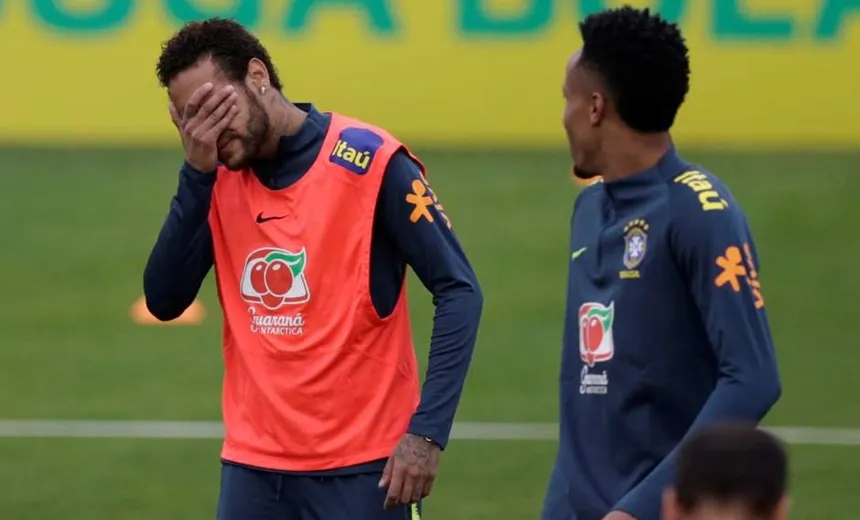 Ex-advogado contradiz versão de acusadora de Neymar