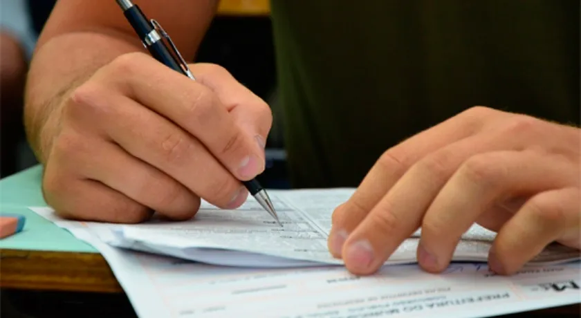 Prefeitura de Lauro de Freitas abre concurso com 14 vagas; Salários podem chegar a mais de 4,3 mil