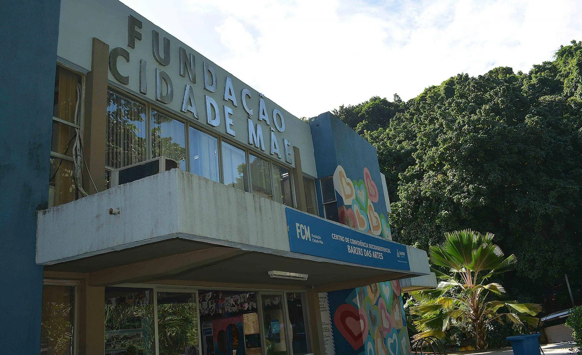 Fundação Cidade Mãe abre vagas para cursos de agente de limpeza e maquiador