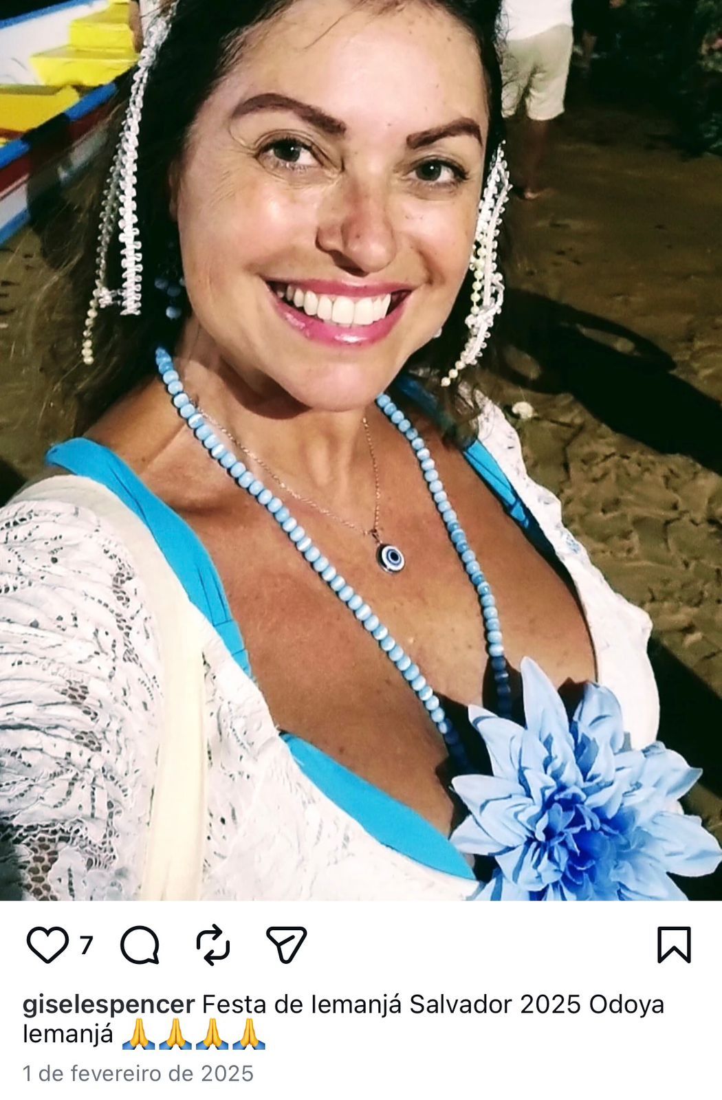 Segundo a polícia, mesmo após a detenção, a mulher manteve comportamento discriminatório ao exigir atendimento exclusivo por um delegado de pele branca. | Foto: Redes Sociais