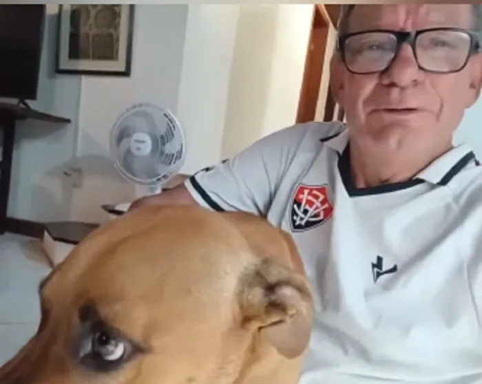Suspeito de abandonar cachorro, empresário justifica ação na web; veja