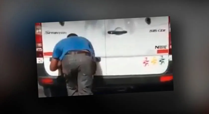 PILOTO DE FUGA: Flagrado em contramão, motorista foge, atropela agentes da Transalvador e é preso por populares; Veja vídeo