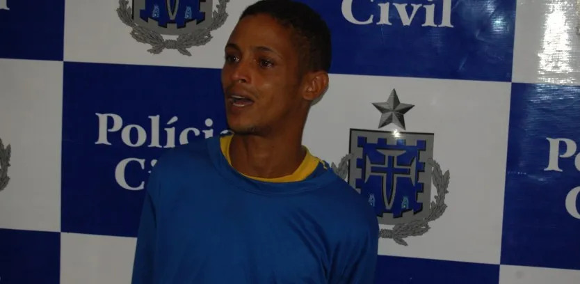 DETIDO: Acusado de matar transformista chora durante apresentação e diz que “não tinha a intenção”