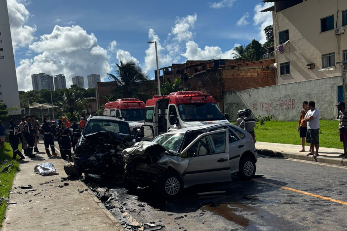 Mulher morre e duas pessoas ficam feridas em acidente de carro na Vila Laura | Foto: Lara Linhares