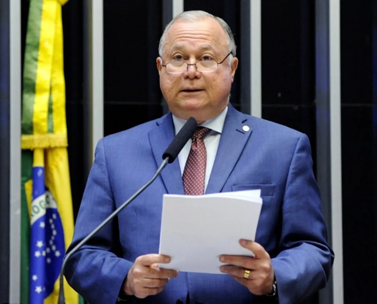 Deputado federal defende aprovação de PEC que reduz alíquota do INSS para municípios