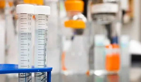 Pelo segundo dia esta semana, Brasil registra quase 24 mil novos casos de Covid-19 
