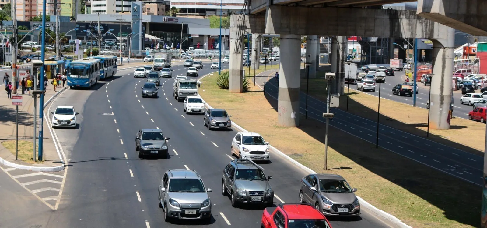  Venda de carros novos no Brasil atinge maior nível desde 2013 