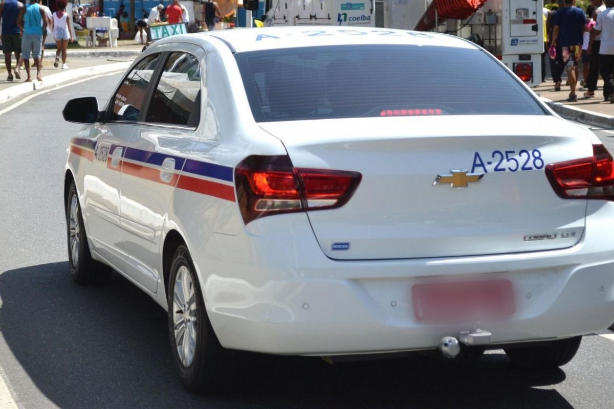 Se ligue, taxista! Prazo para regularizar pend&ecirc;ncias acaba dia 10. Foto: Secom/PMS