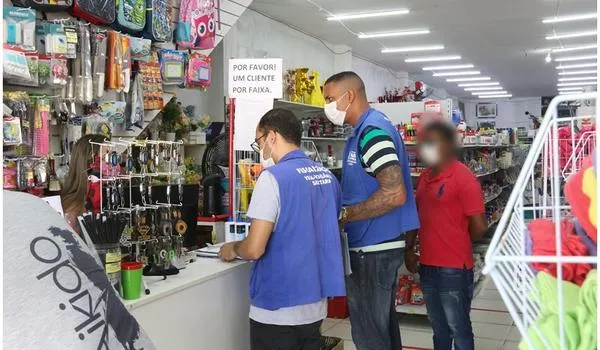 Lauro de Freitas: Força-tarefa  fiscaliza 119 estabelecimentos em prevenção ao coronavírus