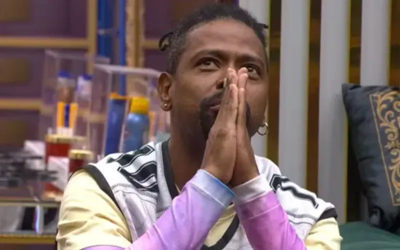 O emparedado dever&aacute; esconder o cart&atilde;o &ldquo;Pared&atilde;o&rdquo; em uma das tr&ecirc;s caixas e, em seguida, escolher outros dois participantes para a din&acirc;mica/Foto: Gshow