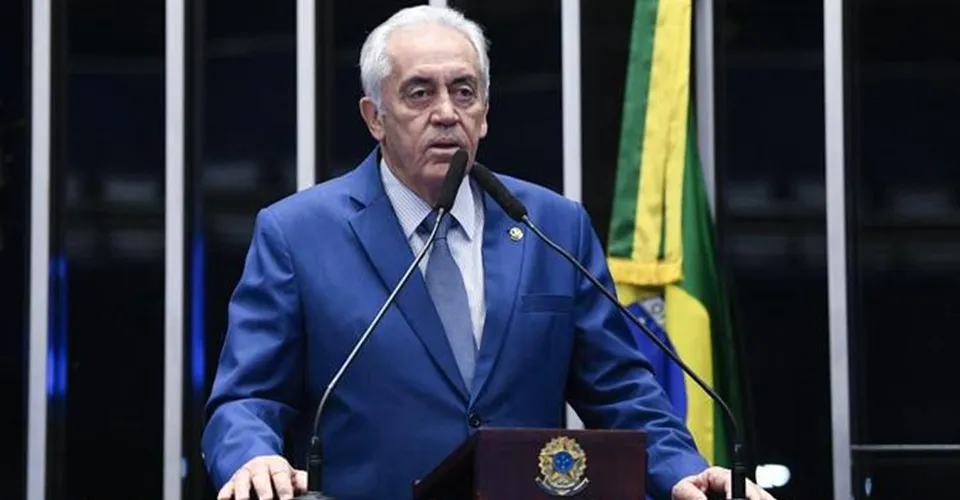 Lula anuncia Otto Alencar como líder provisório do governo no Senado