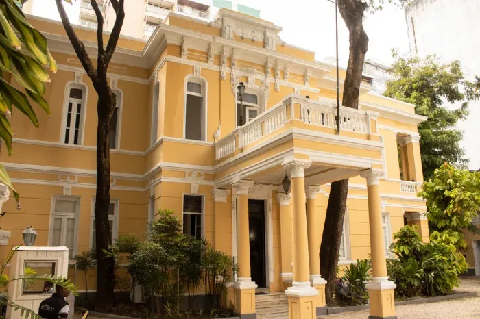 Funceb abre 50 vagas administrativas e artísticas em Processo Seletivo REDA