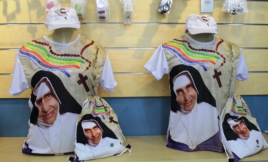 Camisa oficial da celebração pela Canonização de Irmã Dulce começa a ser vendida; veja