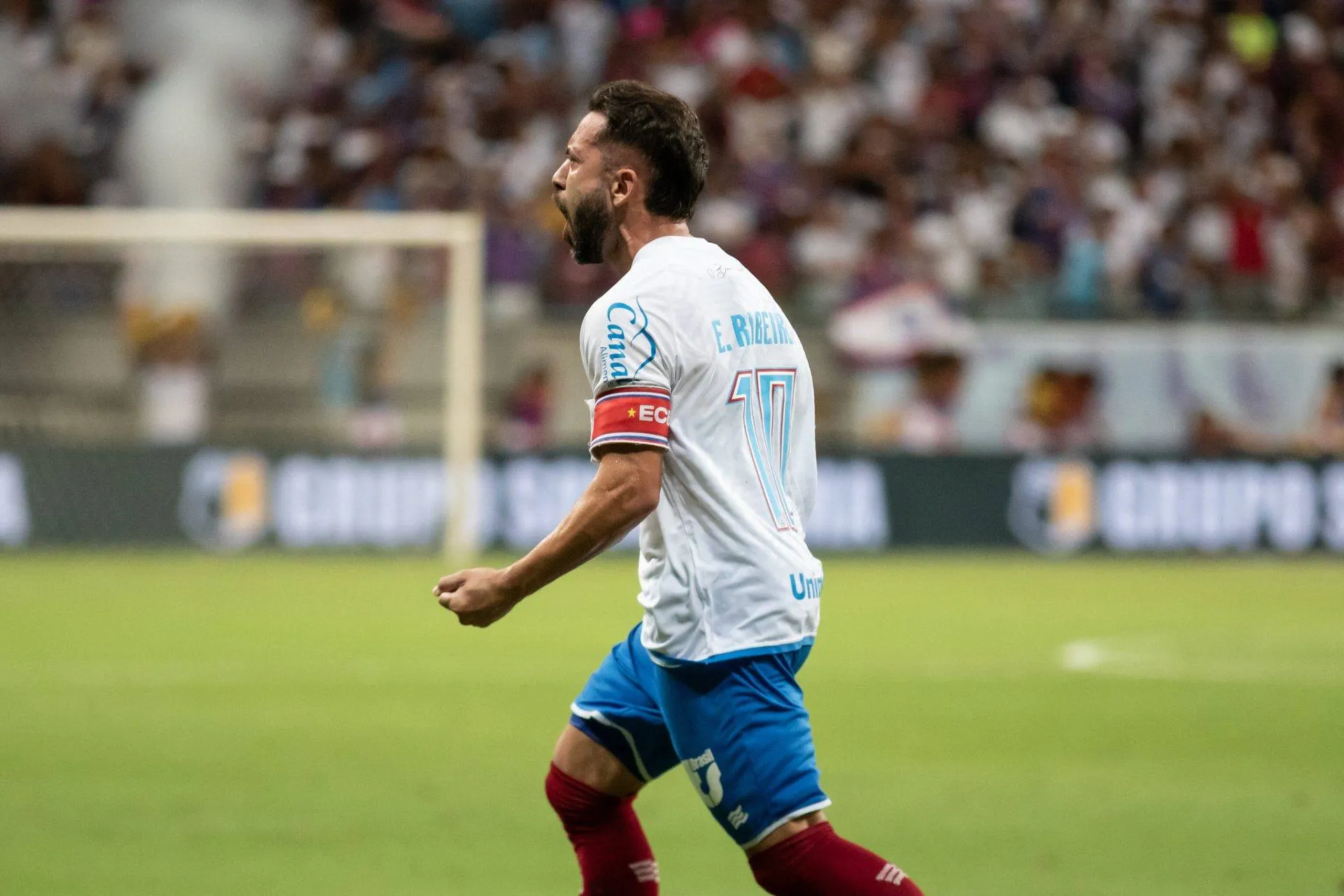 Bahia vence Barcelona na Fonte Nova e assume liderança do Baianão 2024