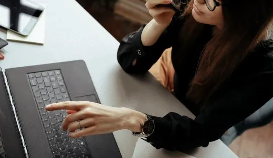 Escola de programação abre inscrições para curso gratuito para mulheres 