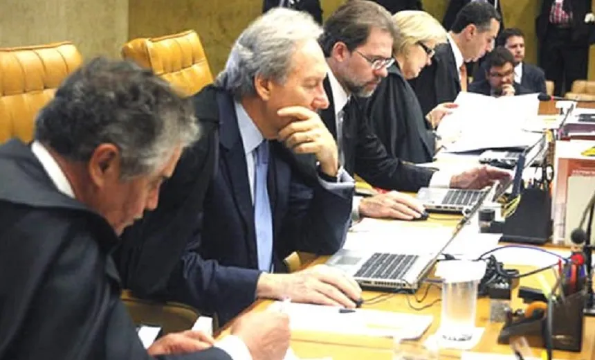 Supremo Tribunal Federal aprova reajuste de 16% para salário de ministros