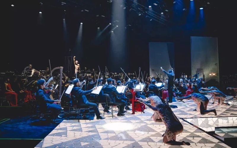 A Orquestra Sinf&ocirc;nica da Bahia promove uma celebra&ccedil;&atilde;o da cultura afro-brasileira com convidados como Carlinhos Brown, Il&ecirc; Aiy&ecirc;, Luedji Luna e Majur/Foto: Divulga&ccedil;&atilde;o&nbsp;