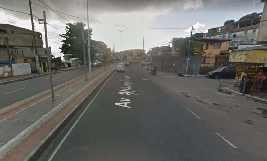 Pedestre fica ferido em atropelamento na Suburbana