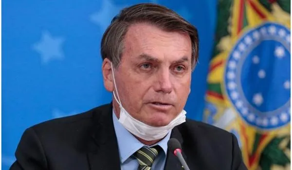 Bolsonaro é intimado pela PF para prestar depoimento presencialmente, mas AGU recorre 