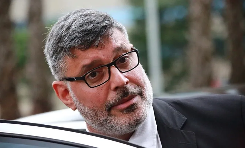 Integrantes da cúpula do PSL dizem que sigla, de fato, considera expulsar Alexandre Frota; entenda