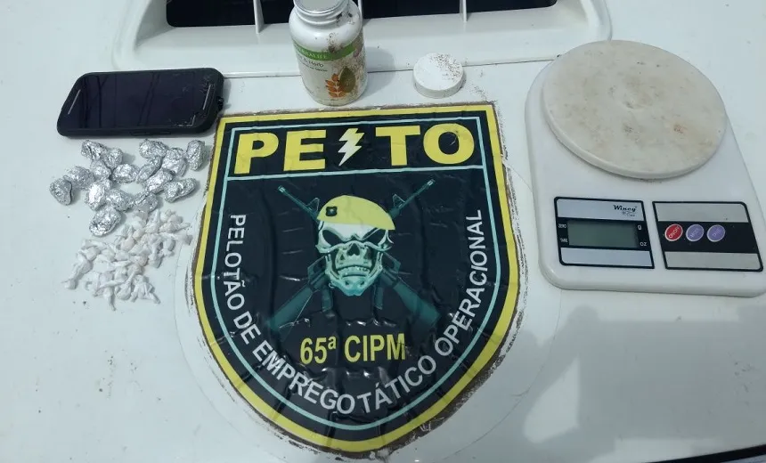 PM NA ÁREA: Dupla é presa com drogas, balança de precisão e peças de motocicletas roubadas
