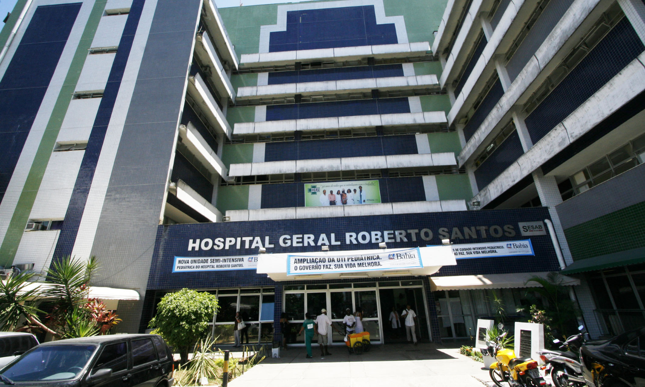 Vazamento de esgoto atinge sala de hemodi&aacute;lise do Hospital Roberto Santos. Foto: Divulga&ccedil;&atilde;o