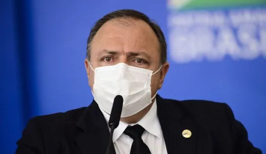 Mesmo com recorde diário de mortes, Pazuello demonstra confiança no sistema de saúde; "não colapsou nem vai colapsar"