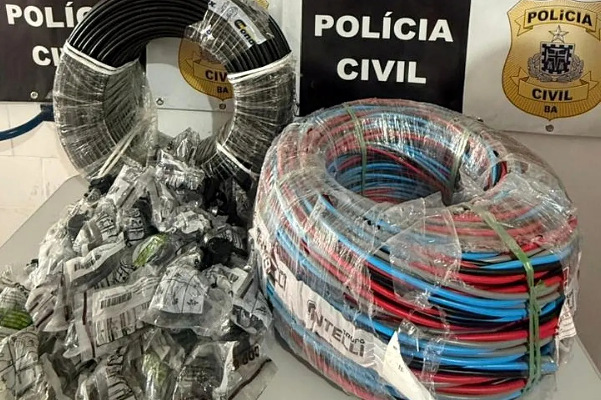 Homem que vendia cabos roubados de base da Coelba é preso na Bahia