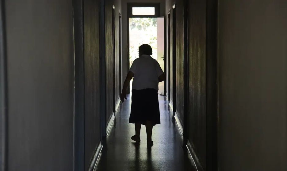 Especialistas Explicam Que Clínicas Geriátricas São Voltadas Para O Acompanhamento De Idosos E Pacientes Em Fase Terminal