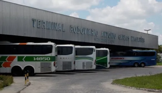 Vídeo com venezuelanos em rodoviária de SAJ chama atenção e prefeitura se manifesta; confira