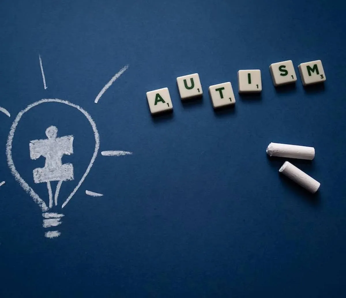 Abril Azul: especialista fala sobre espectro autista; assista