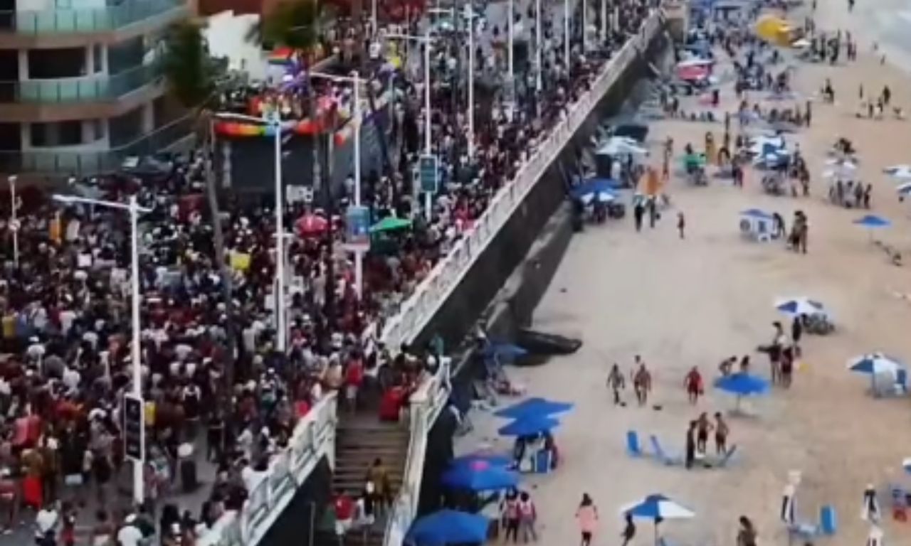 Parada Gay no Farol da Barra. Foto: redes sociais