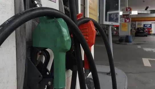Litro da gasolina será vendido cerca de R$ 2,30 mais barato em Salvador nesta sexta